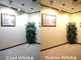 Natural Light Led Bulbs White Portable Lamp Color Temperature Range Choosing The Lighting Magnificent Kitchen Temp Compare Floor Philips Myliving Strips Vanity Mirror Daylight Bulb Spotlight Spectrum Medium Size Of Office Desk