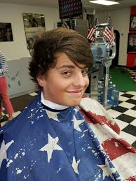 Benny's Barber Shop in Countryside, IL