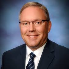 Michelle Holz (@HRMHolz)