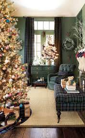 32 Gorgeous Ways To Decorate Your Living Room For Christmas Christmas Decorations Living Room Christmas Decorations For The Home Modern Christmas Decor