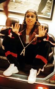 See more ideas about aaliyah, aaliyah haughton, aaliyah style. Aaliyah 90s Hip Hop Fashion Aaliyah Outfits Aaliyah Style