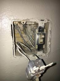 Twist the connectors clockwise to tighten. Split Bathroom Fan And Light Switch From Double Switch Configuration Doityourself Com Community Forums