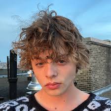 Unparalleled Movement