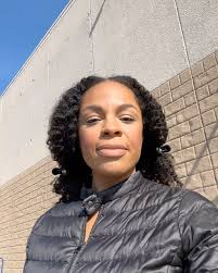 Yall know I love a good sale so it’s even more fitting to have booked a  commercial where I was sharing the weekly holiday deals  @loweshomeimprovement this December! Is Wheel of Fortune hiring? haha ...