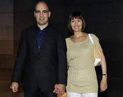 Find fatima lopes's contact information, age, background check, white pages, pictures, bankruptcies, property records filipe, filho de fátima lopes, completa hoje 10 anos de idade. Caras Fatima Lopes E Luis Morais Aproveitam Saida A Noite Sem Filhos Para Namorar