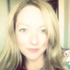 Lisa Mudge's Instagram, Twitter & Facebook