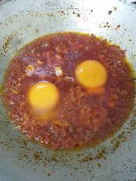 Mesti ramai yang tahu buatkan. Cara Untuk Membuat Sambal Telur Hancur Yang Sangat Sedap Dan Mudah Disediakan My Resepi