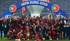 In de blessuretijd van de reguliere 90 minuten zat frankrijk echter ook nog een keer op het puntje van de stoel. The Best 13 Portugal Ek 2016