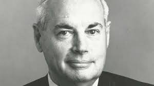 Textile exec Robert Eisen dies at 92