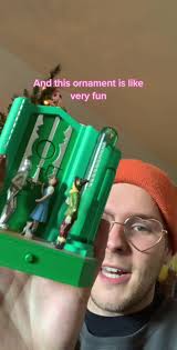 🌈🌪️ #wizardofoz #judygarland #overtherainbow #christmasornament