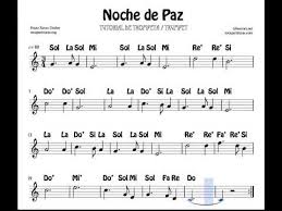 Sólo velan en la oscuridad los pastores que en el campo están y la estrella de belén, y la estrella de belén. Noche De Paz Video Tutorial Partitura Con Notas Silent Night Trumpet Youtube