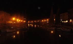 3.390 yorum, makale ve 1.886 resme bakın. Si Cerca Il Cadavere Di Un Uomo Avvistato Nel Porto Canale Di Cesenatico Romagnauno