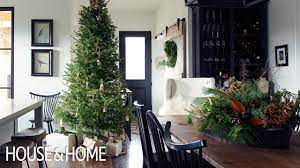 Holiday Decorating Ideas Youtube Simple Christmas Decor Simple Christmas Christmas Decorations