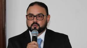 Oliver Nazario: «Estamos conscientes que en la política debemos asumir  sacrificios»