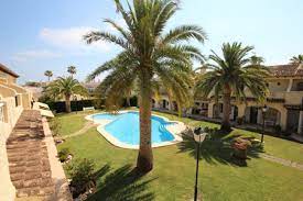 Im schnitt wechselt jeder deutsche vier. Vermietung Denia Villa Mieten Haus Mieten Denia Ferienvilla Mieten