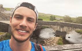 Jonny Murphy and Callum Davidson run the 3 Peaks