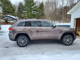 Image result for Walnut Brown 2018 Grand Cherokee