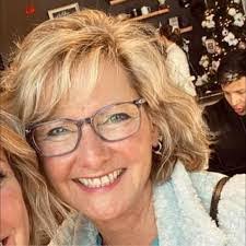 Deborah Stilwell's Instagram, Twitter & Facebook