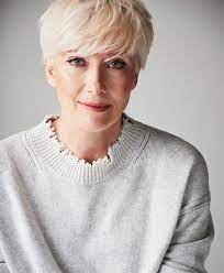 Haar art rundes gesicht feines haar kurze haare rundes. 1001 Ideen Fur Frisuren Fur Frauen Ab 50 Mit Rundem Gesicht