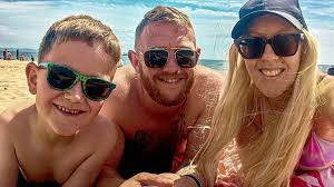 Life's a Beach 🏖️ but when the sun's out with good company it's all you  need!