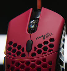 Ultralight Phantom Finalmouse