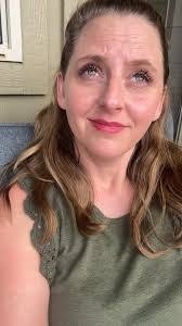 Sandra Hedden's Instagram, Twitter & Facebook