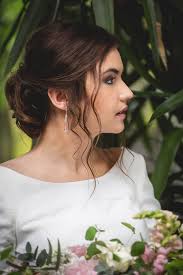 TIMELESS BRIDAL EARRINGS TO INSPIRE & GLOW EVERY LOOK