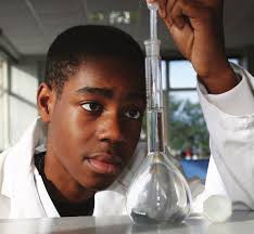 44305 UW_TXT_R1.indd