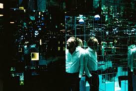 Image result for ROOM WITH 1000 MIRRORS PIC