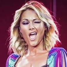 1 (album) 3 versions : Pin Von Anita Unterkircher Auf Linda Piscada Apaixonante In 2021 Frisuren Helene Fischer Bilder Frisuren Blond