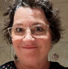 Affordable furniture stores in Grand Rapids for a dresser