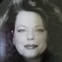 Kim Chivers's Instagram, Twitter & Facebook