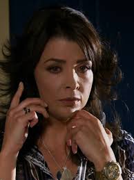 Nina insvlta a Julia