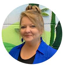 Karla Chapman's Instagram, Twitter & Facebook