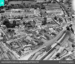 We are in the centre of maidenhead at the top of the high street. Epw021730 England 1928 The Free United Methodist Church And Environs Redruth 1928 Britain From Above