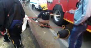 Reviva las mejores entrevistas de julio sánchez cristo y el equipo de la w radio. Motorizado Rodo A Un Abismo En Cali Bomberos Lo Rescataron Tubarco Noticias