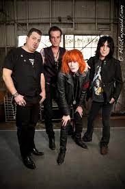 Keith morris (circle jerks), rick wilder (mau maus), and flea (red hot chili peppers) compare the original late seventies movement to present day punk rock. Mau Maus Los Angeles Shows On Dola