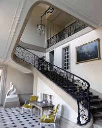 1 736 Likes 10 Comments Interiors With History On Instagram Chateau Villarceaux France French Chateau Interiors Chateaux Interiors Staircase Design