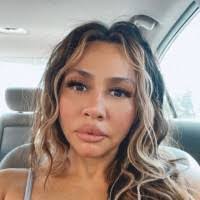 Elizabeth Madrid's Instagram, Twitter & Facebook