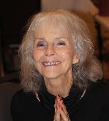 Anna Helm's Instagram, Twitter & Facebook