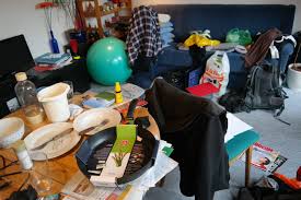 Zimmer Aufraumen Mit Diesen Tipps Schaffst Du Schnell Ordnung Utopia De