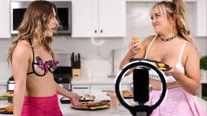 ▷ Paige Owens en Frenemies Who Fuck | Video gratis de Brazzers