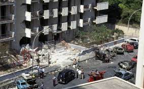 Antonio vullo era alla guida della prima autovettura di staffetta quando ci. Strage Di Via Mariano D Amelio Wikimafia Libera Enciclopedia Sulle Mafie
