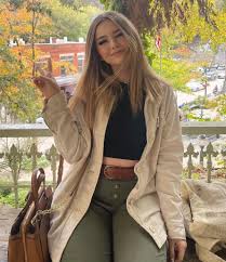 Ally Aluraye - Free nude pics, galleries & more at Babepedia