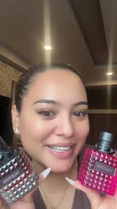 Donna Bourne and Roma Extra Dose