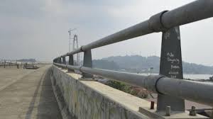 Pasang indihome sekarang dapatkan harga promo. Breaking News Murhum Bunuh Diri Lompat Dari Jembatan Mahkota Ii Samarinda Diduga Soal Asmara Halaman All Tribun Kaltim