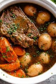 But you can still get tender meat from leaner roasts by braising, which is cooking them in a small amount of liquid in a covered pot for a long time over low heat. Tender Pot Roast Cafe Delites