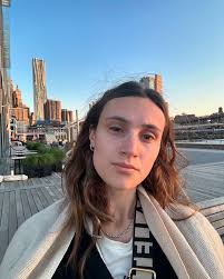 Danielle Nutter's Instagram, Twitter & Facebook