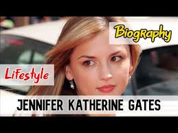 The palatial house has eight bedrooms and of course a stable for her horse. Jennifer Katharine Gates Biography Height Life Story Super Stars Bio