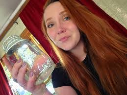 Deborah Licari's Instagram, Twitter & Facebook